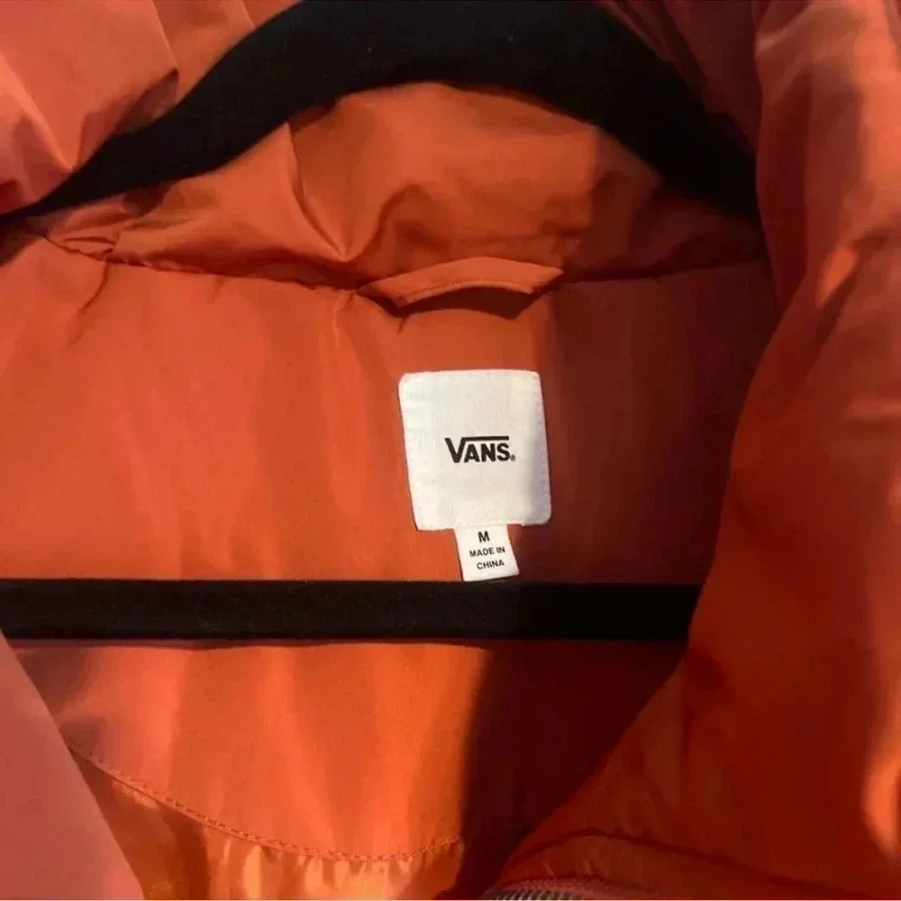 NWOT Puffer Jacket - Picture 3 of 4
